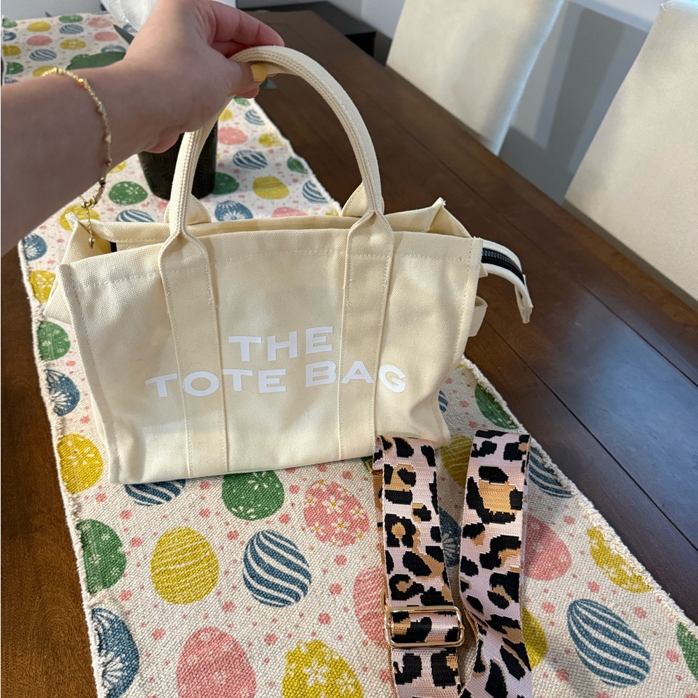 Women’s Cream Handbag